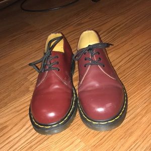 Doc marten platform maroon shoes